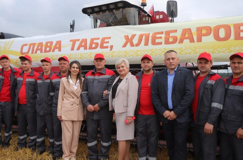24 291 тонна урожая. Узнали, кто стоит за успехом жатвы-2025 в «Озерицкий-Агро»
